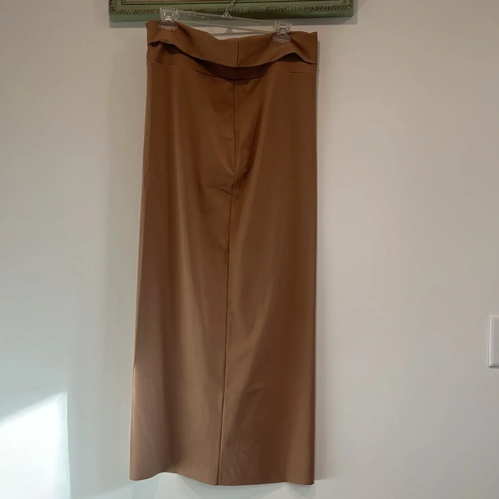 SKIMS Shaping swim skirt maxi high slit women size XL color sie neutral new tag